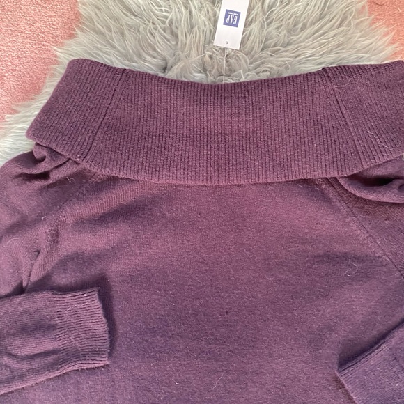 GAP Factory burgundy sweater - Picture 7 of 9